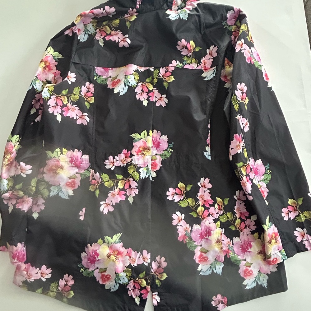 Susan Graver Black Floral Raincoat (A0031) - Picture 7 of 10